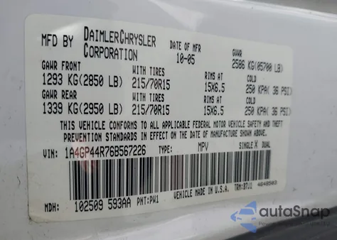 2006 Chrysler Town & Country Lx from USA, damaged, VIN 1A4GP44R76B567226